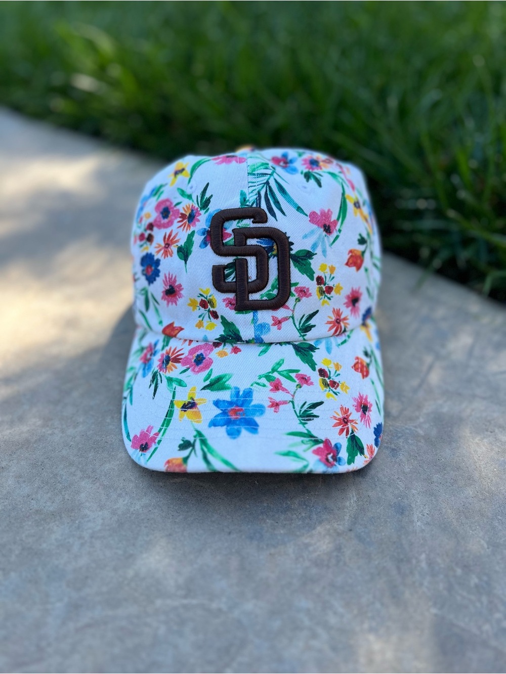 San Diego Padres '47 Brand Floral Highgrove Clean Up Strapback Hat OS